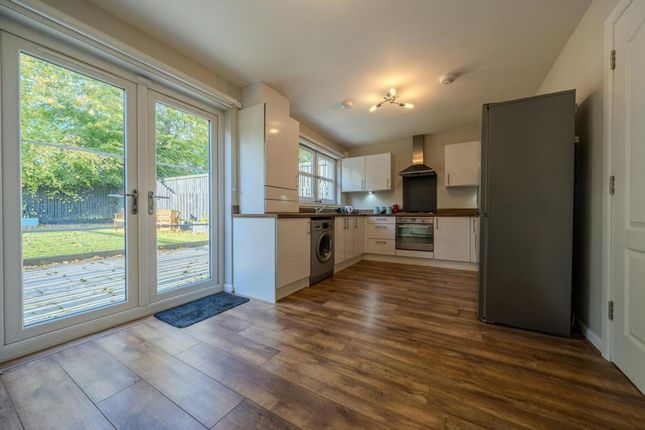 19 Linnview Drive, Glasgow photo 4