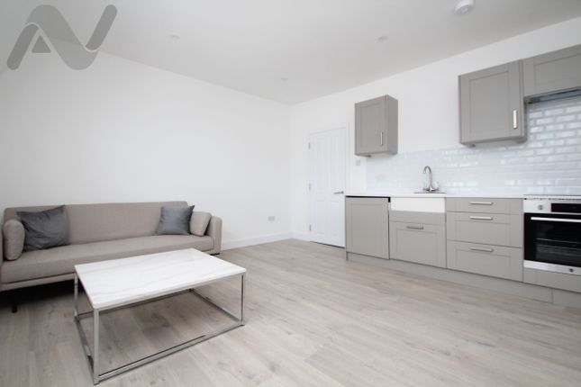 Thumbnail Duplex to rent in Broadway Parade, Crouch End