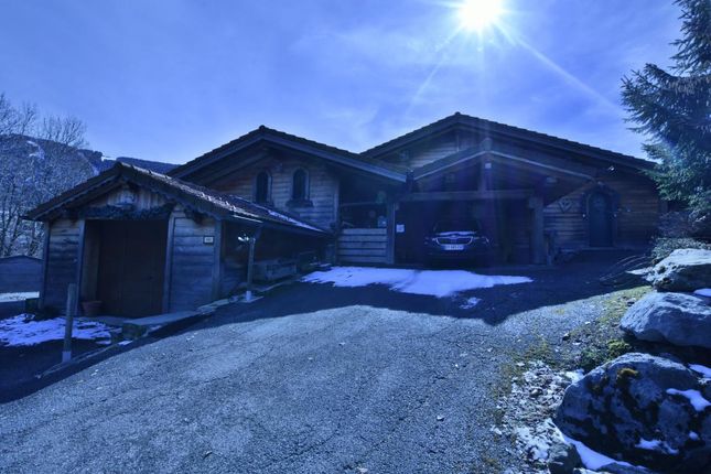 Chalet for sale in Rhône-Alpes, Haute-Savoie, Arâches-La-Frasse