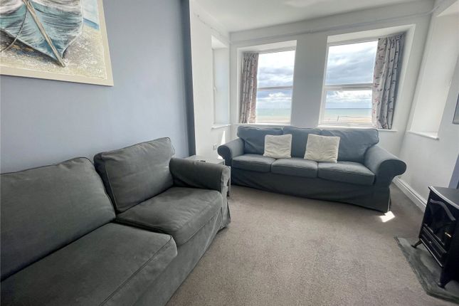 Apartment 9, 52, South Marine Drive, East  Yorkshire photo 4