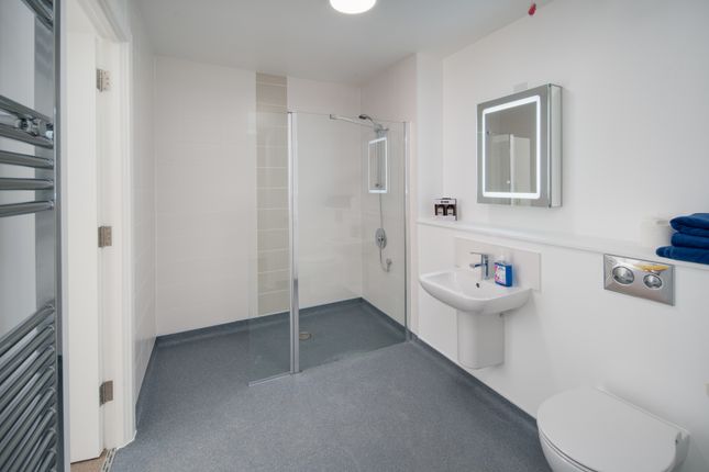Flat for sale in Colwell Road, Freshwater