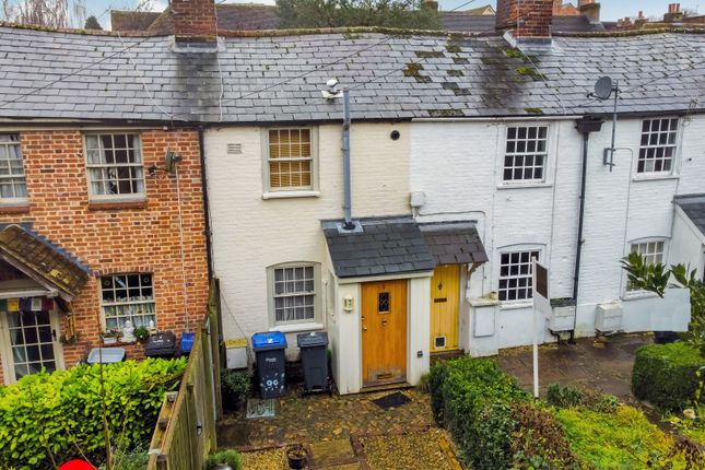 Thumbnail Cottage to rent in Alma Place, High Street, Marlborough