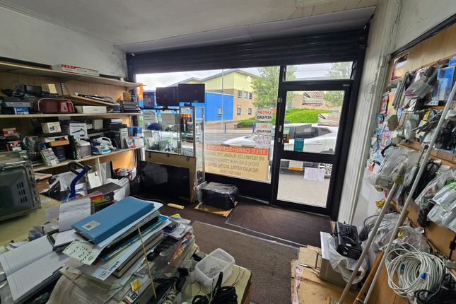 78 Oak Lane, Bradford photo 2