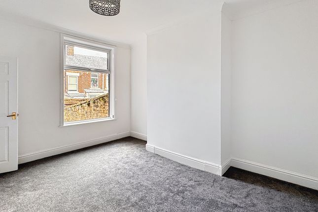 4, Ross Street, Darwen photo 4
