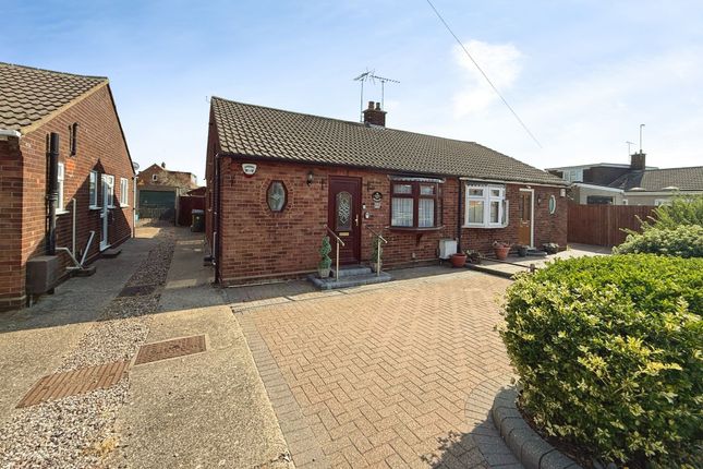 2-bed house on 86 Monks Haven, Stanford-Le-Hope, £325,000