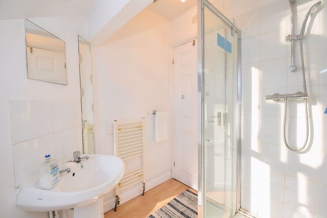 Room 6, Corporation Road, Newport photo 5