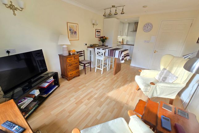15 Regent Court Groby Road, Altrincham photo 2