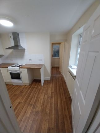 Terraced house to rent in East Road, Ferndale