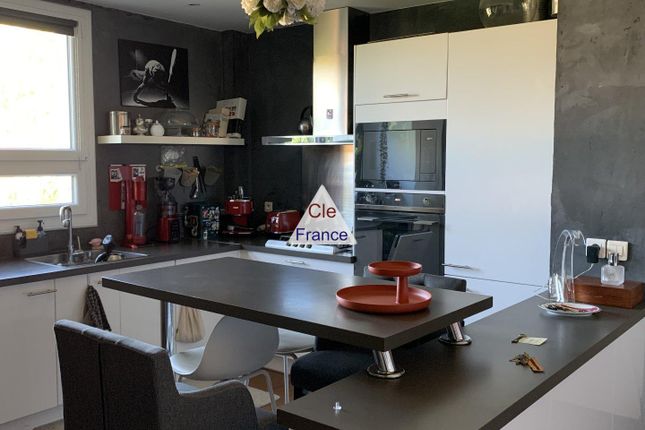 Thumbnail Apartment for sale in Toulouse, Midi-Pyrenees, 31500, France