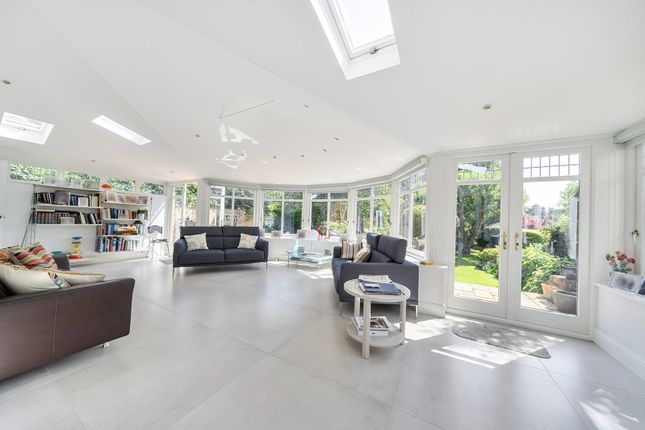 4, Towers Road, Pinner photo 4