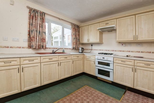 23, Guinevere Way, Devon photo 4