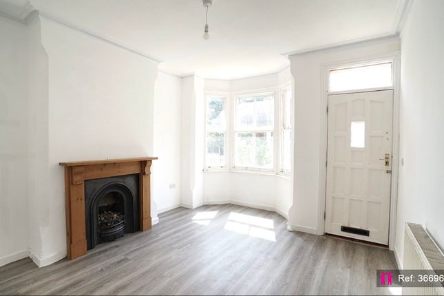 11, Wesley Grove, Nottingham photo 4
