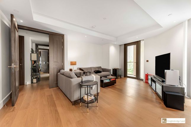 Thumbnail Flat for sale in Sherrin House, London