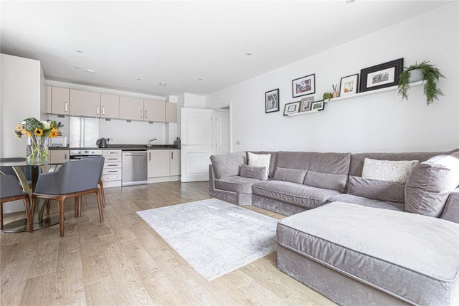 Thumbnail Flat for sale in Epstein Square, London