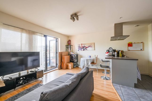 Thumbnail Flat for sale in Mostyn Grove, Mile End, London
