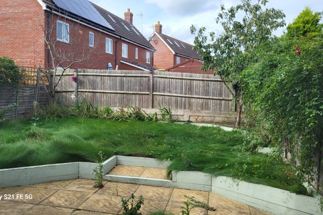 51 Pippin Road, Aylesbury photo 3