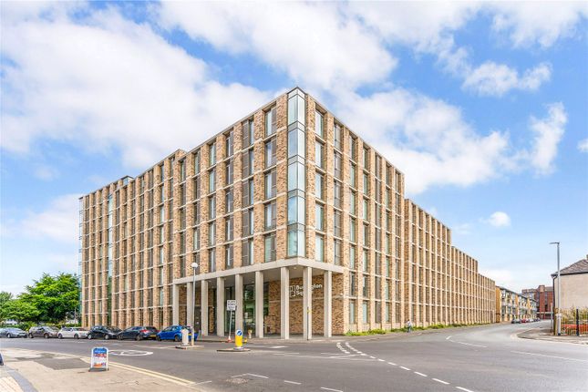 1-bed flat on Flat 19 Burlington Square, 151, Boundary Lane, Greater Manchester, £185,000