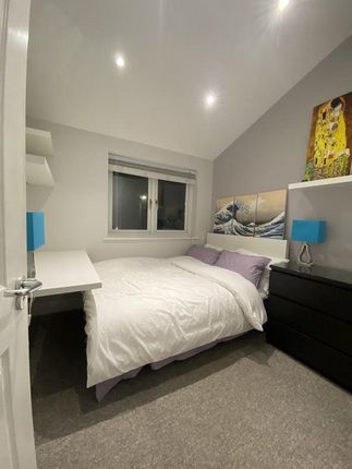 Room to rent in Burnhill Road, Beckenham