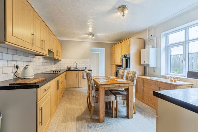 27, Valley Road, North Yorkshire photo 3