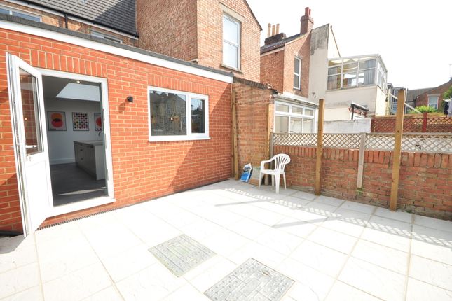 Room to rent in Farlington Road, Portsmouth