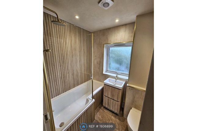 Weaverham Way, Handforth, Wilmslow photo 4