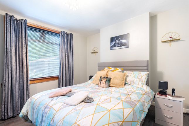 3, Kinnarchie Crescent, Leven photo 4