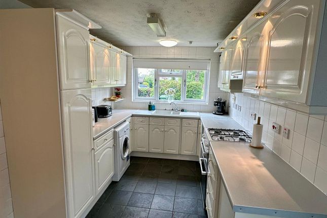 65, Huntsmans Drive, Hereford photo 4