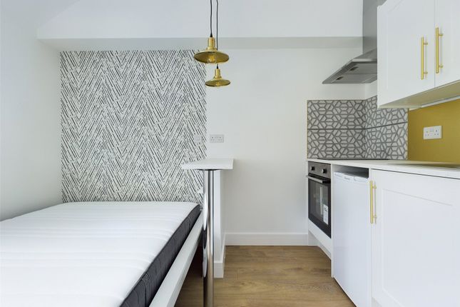 Room 14, 42, Castle Street, Brighton photo 2