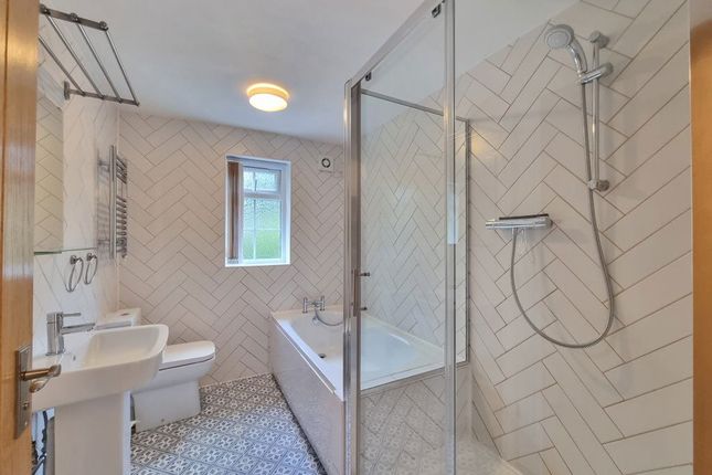29, Cedars Court, Leicester photo 3