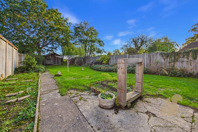 30 Meadow Close, Sudbury photo 3