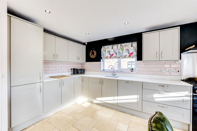 8, Hunts Field Drive, Corby photo 4