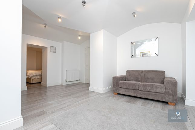 Flat for sale in Regents Drive, Woodford Green