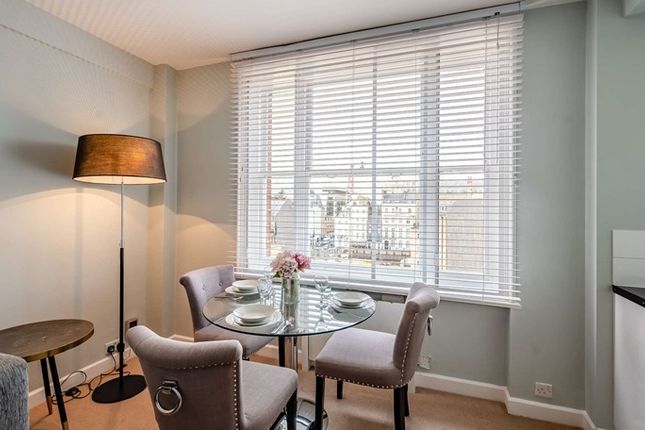 Flat 67, 39 Hill Street, Greater London photo 3