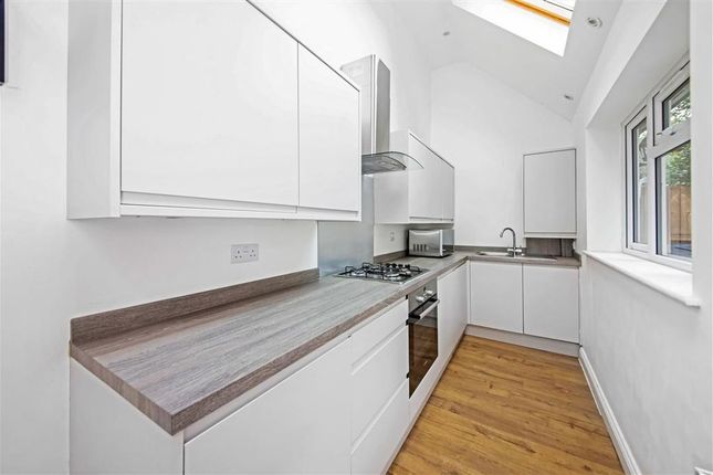 18, Greenland Mews, London photo 3