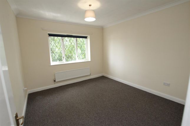 Link-detached house for sale in Capitol Close, Bolton