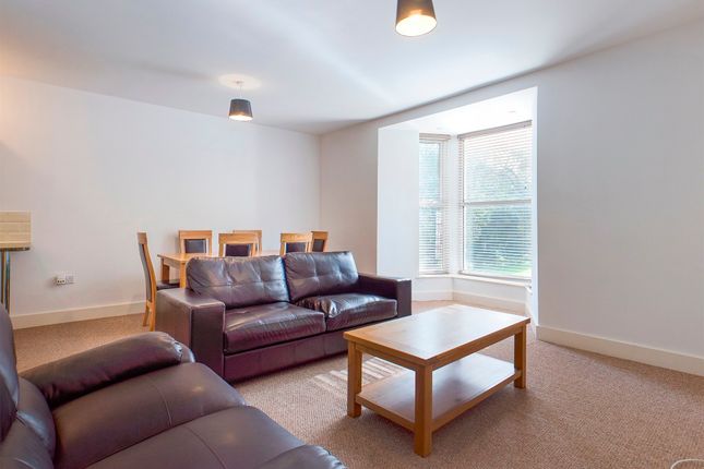 Flat to rent in St James Crescent, Uplands, Swansea