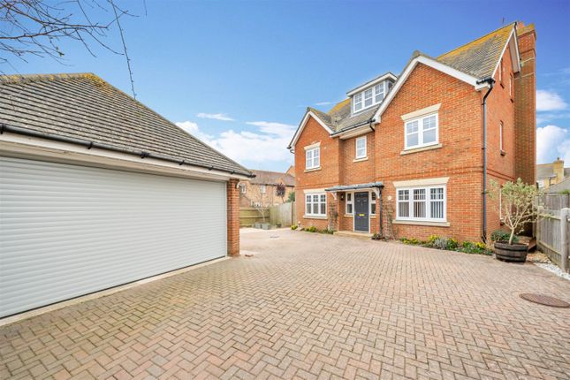 Thumbnail Detached house for sale in 1 Hunnisett Close, Selsey, West Sussex