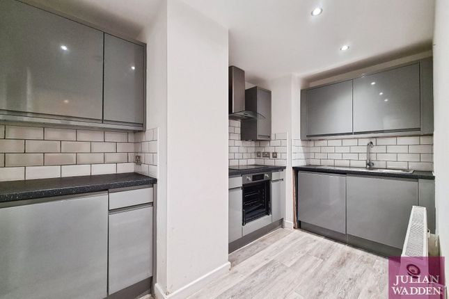 Apt 5, Delta House, Romiley photo 2