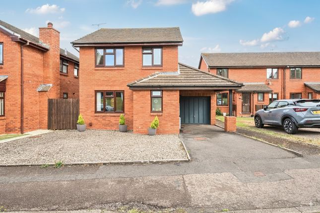 2 Bridle Road Front.Jpeg