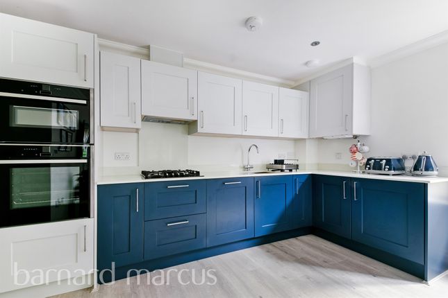 Flat 2, 55, Hillcrest Road, Purley photo 4