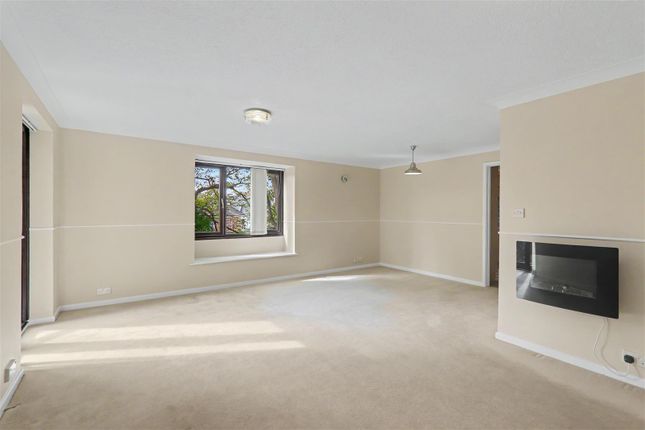 22, Redcotts, St. Botolphs Road, Worthing photo 2