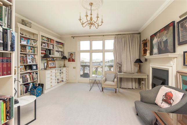 Flat for sale in The Empire, Grand Parade, Bath, Somerset