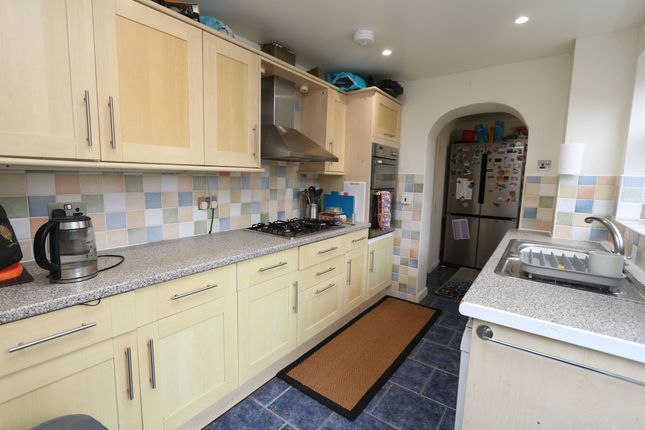 71 Fonmon Park Road, Barry photo 4