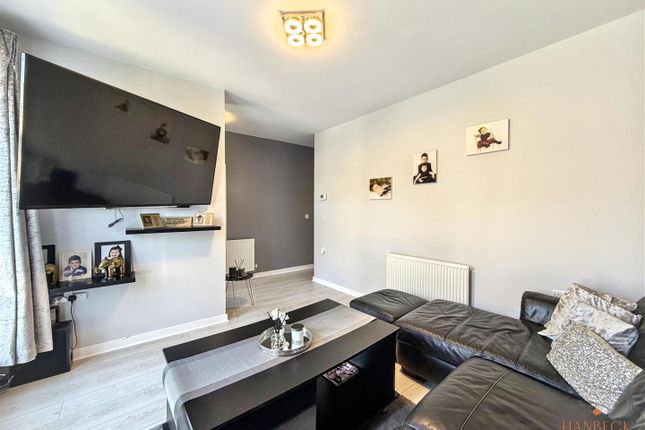 9, Westbrick Avenue, Hull photo 3