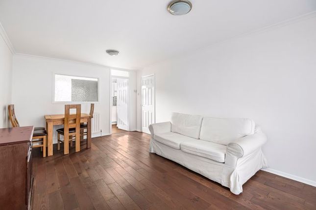 Flat for sale in Mintern Close, Hedge Lane, Palmers Green