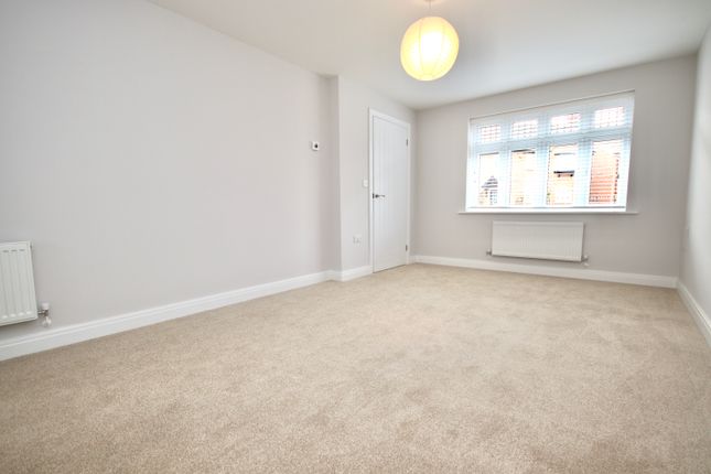 7, Lucas Way, Market Rasen photo 3