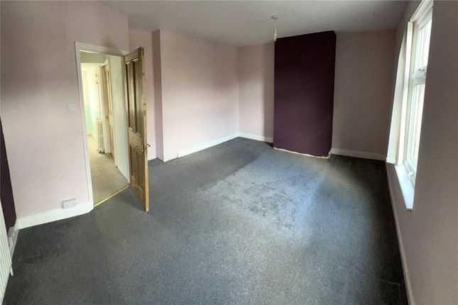 54, Victoria Avenue, West Yorkshire photo 5