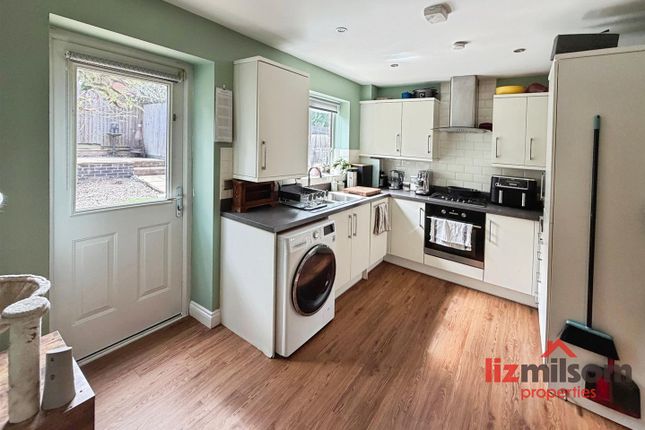 9, Majestic Place, Swadlincote photo 2