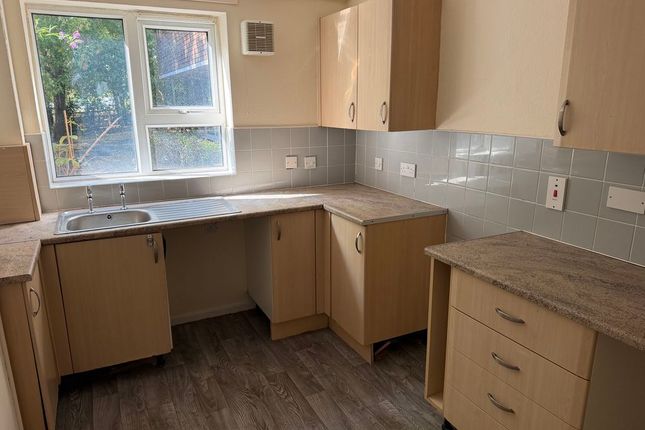 49, Boulton Grange, Telford photo 5