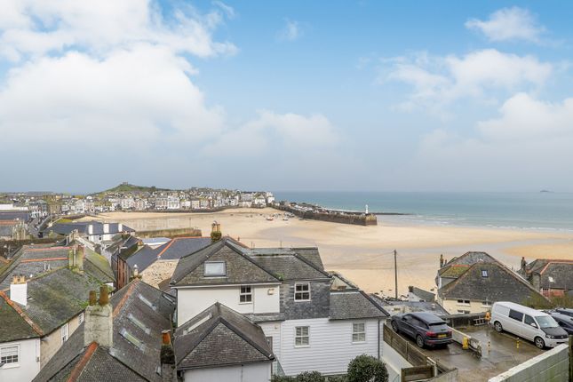 Studio flat on 1 Fernlea Court,, Skidden Hill, Cornwall, £295,000